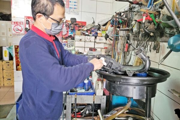 13′ 灰 Big Tiida 處理抖動&處理滲油