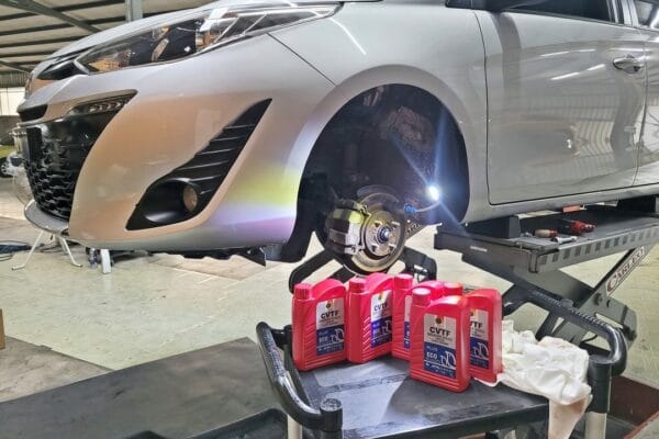 19′ 銀 Yaris 更換變速箱油