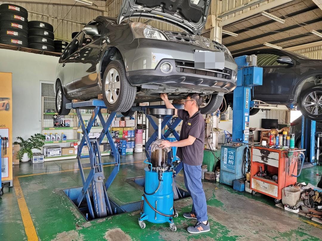 11' 灰 Grand Livina 交車前保養