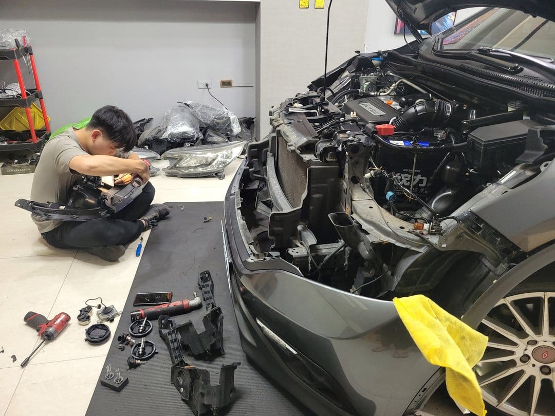 13' CR-V 更換大燈總成