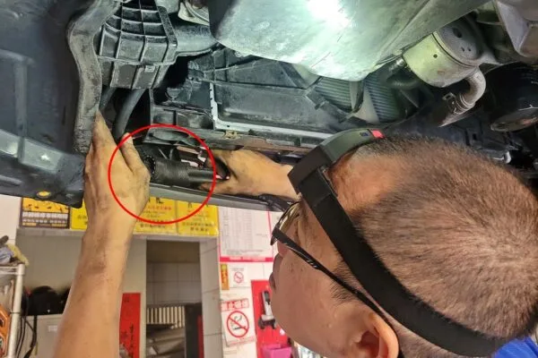 更換上下水管 + 加裝速箱油冷排 (下)
