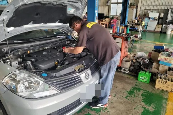 12′ Tiida 銀 交車前準備