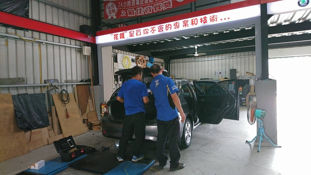 2012年的Toyota Altis 安裝影音中