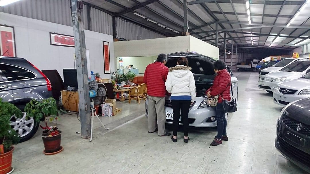 年輕女性的購車典範