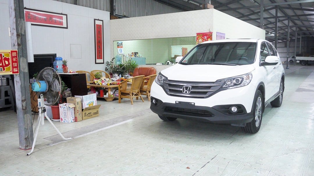 佳馬汽車於歸仁區在地經營超過六年半(今年準備邁入第七年)，憑藉著實車實況實價、精選品質、售後服務，造福歸仁、關廟、仁德及鄰近區的鄉親們，假日照常營業(8:00～21:00)，歡迎來店賞車！！！