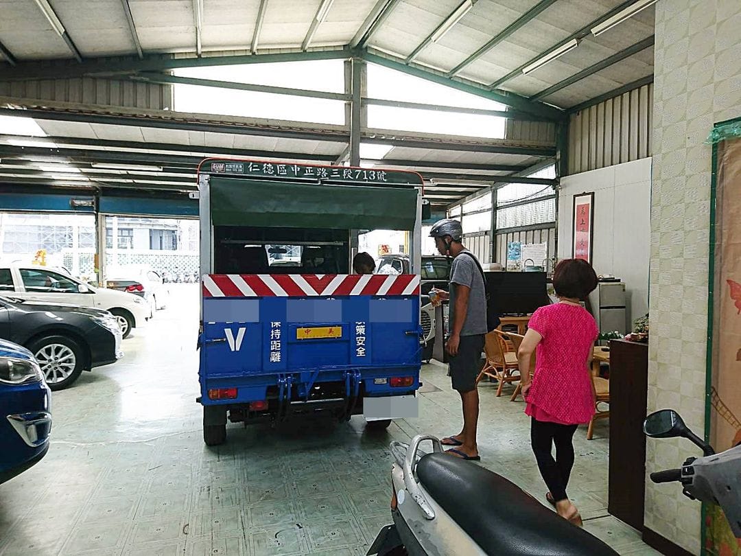 隱藏版貨車，售出！