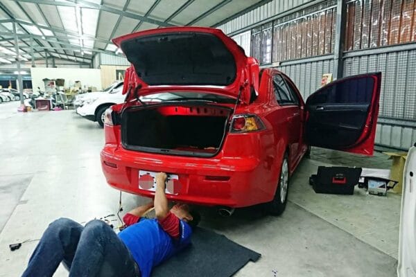 感謝富祥汽車音響的技師來店施工！