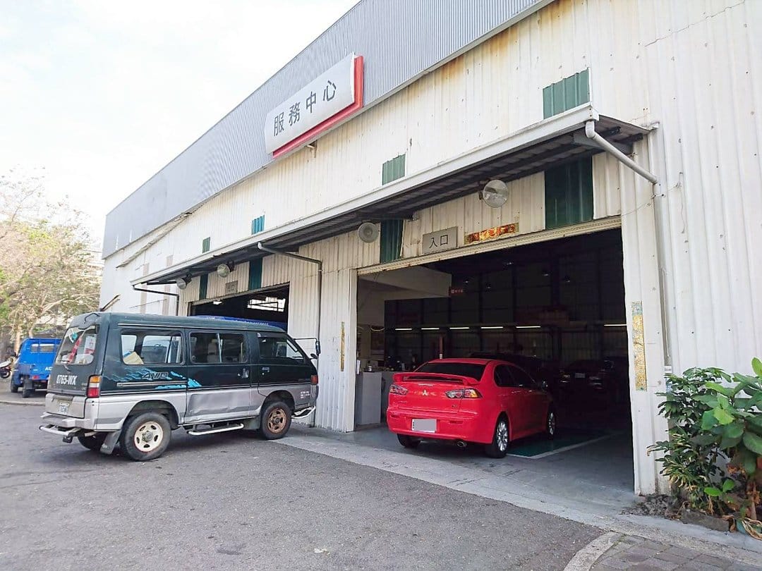 Lancer IO回原廠施作保養囉～