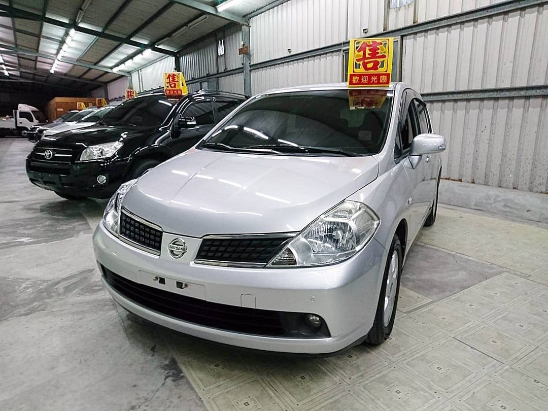 Nissan Tiida 店面上架販售