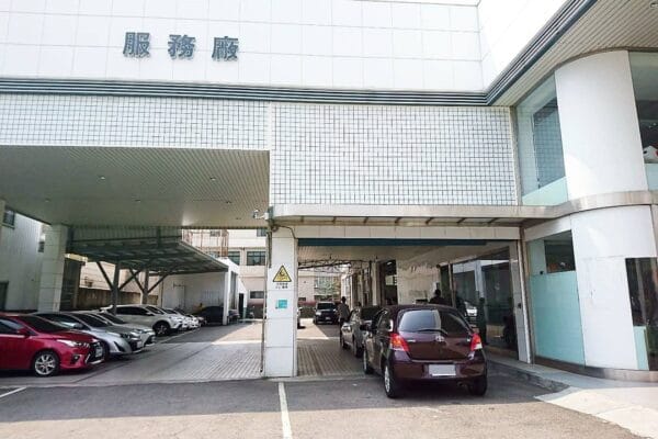 小鴨回原廠施作定期保養！！！