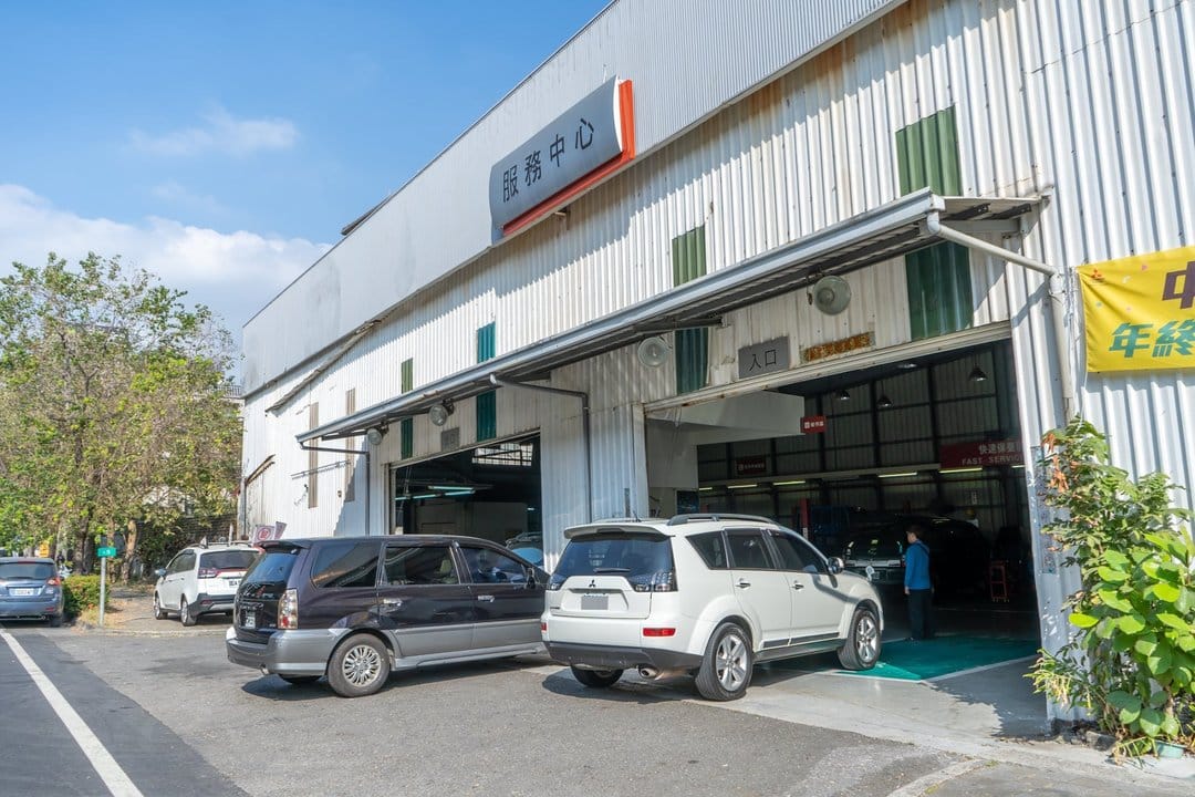 Outlander 回仁德原廠施作保養！