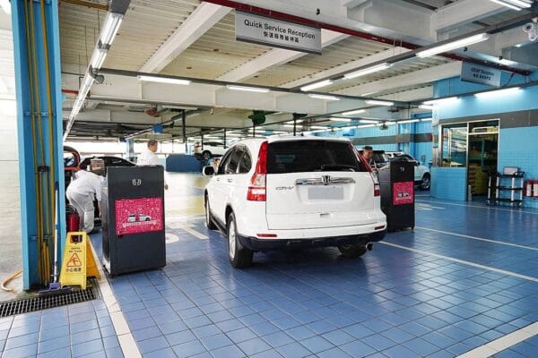 Honda CR-V 到歸仁Honda進行保養！
