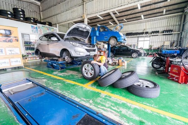 Hyundai ix35 施作保養&換胎