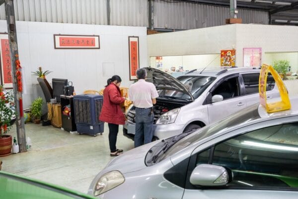 Nissan Livina 交車！