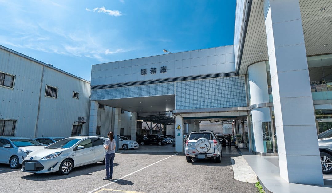 RAV4 回歸仁Toyota做保養囉！！
