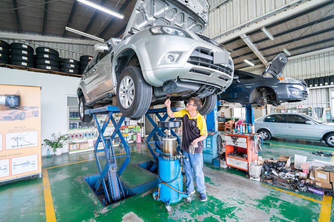 Ford Escape 交車前保養～～