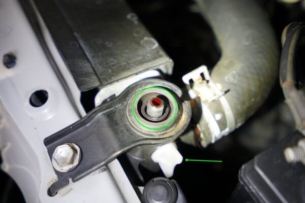 Toyota Wish 更換水箱！！