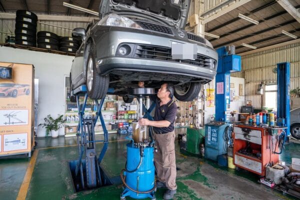 Nissan Tiida 施做17萬公里定保