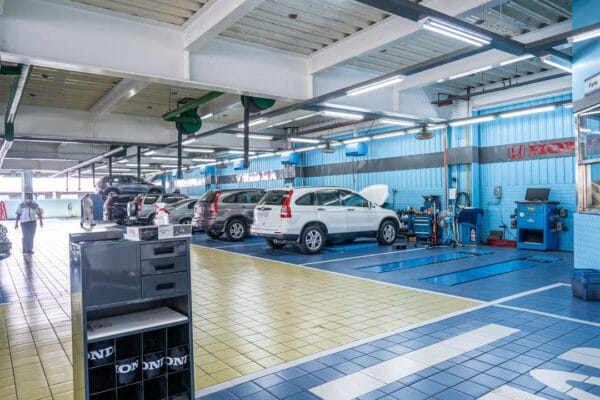 Honda CR-V 回本田歸仁廠做保養！