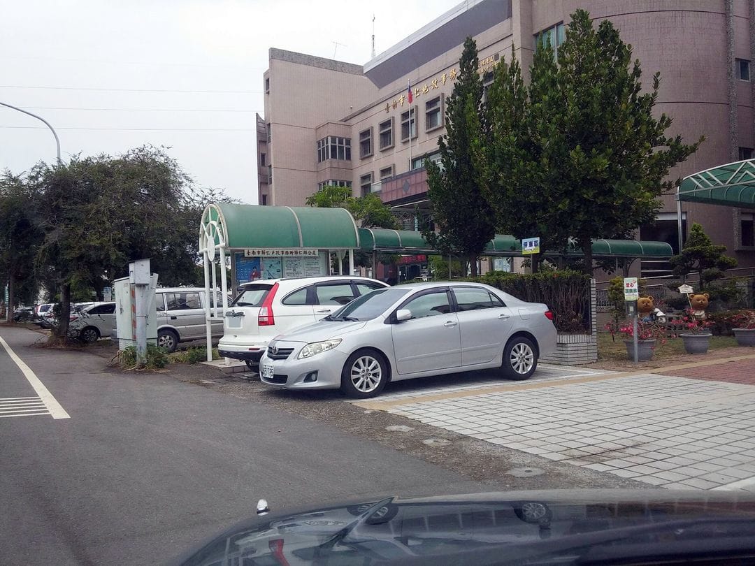 帶客人到歸仁戶政 & 捕獲CR-V舊客！