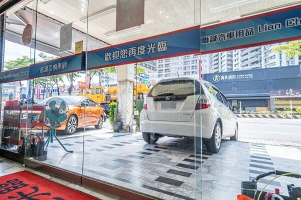 Fit安裝行車紀錄器