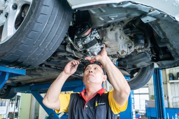 Mazda 3 更換冷氣高壓管～