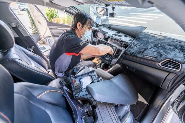 Mitsubishi Grand Lancer 安裝行車紀錄器！