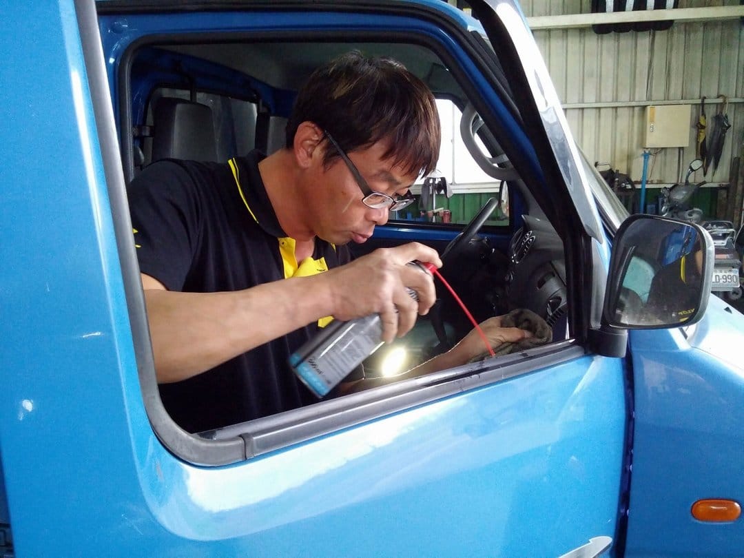 菱利貨車維修手搖窗升降機～