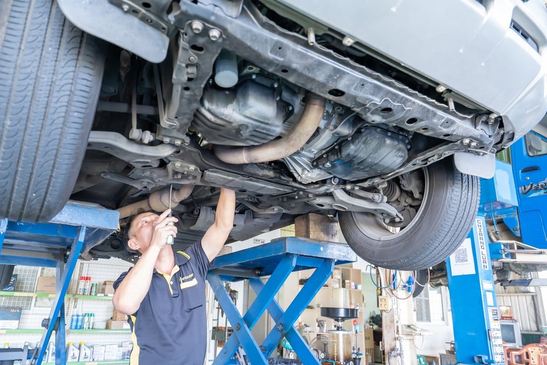 Toyota RAV4 更換方向主機