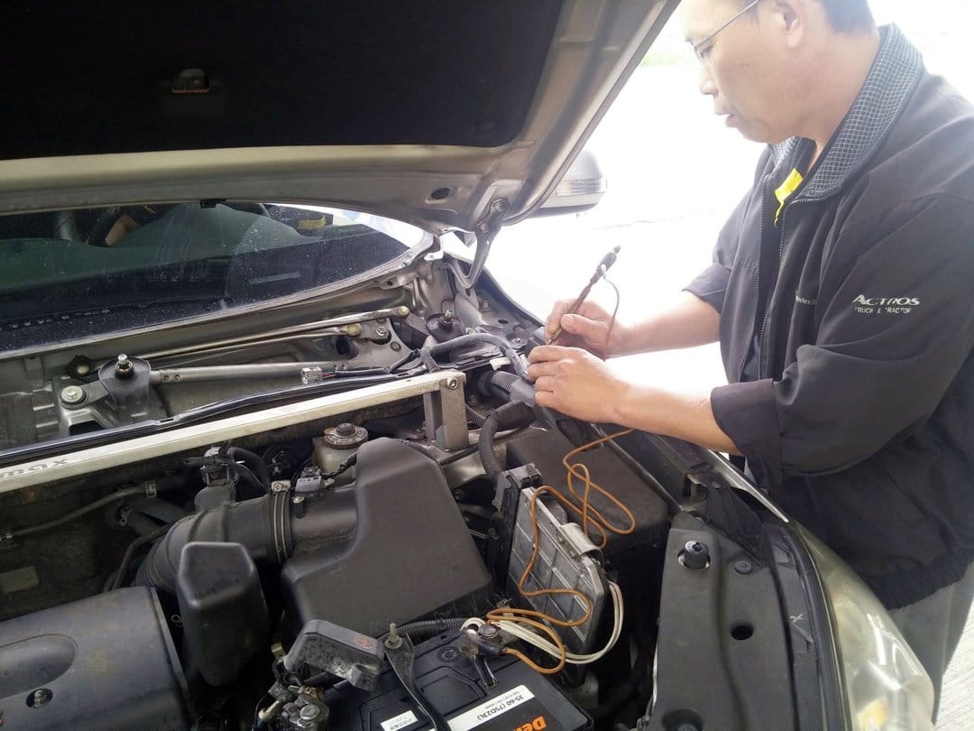 Toyota RAV4 更換雨刷馬達