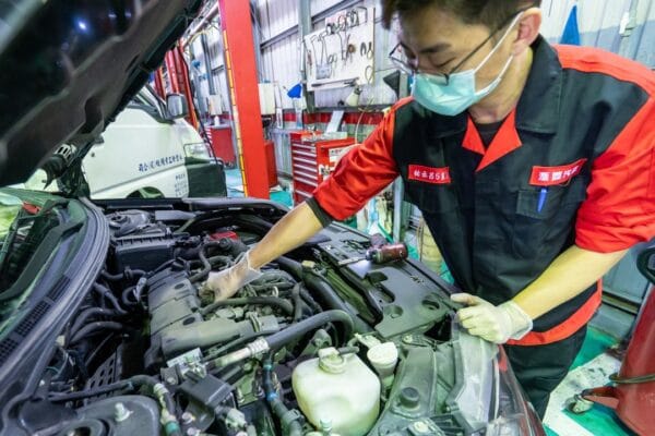 Grand Lancer 到匯豐仁德廠做十萬公里保養