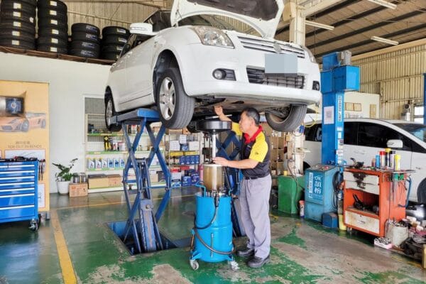 Suzuki Swift 做保養囉～