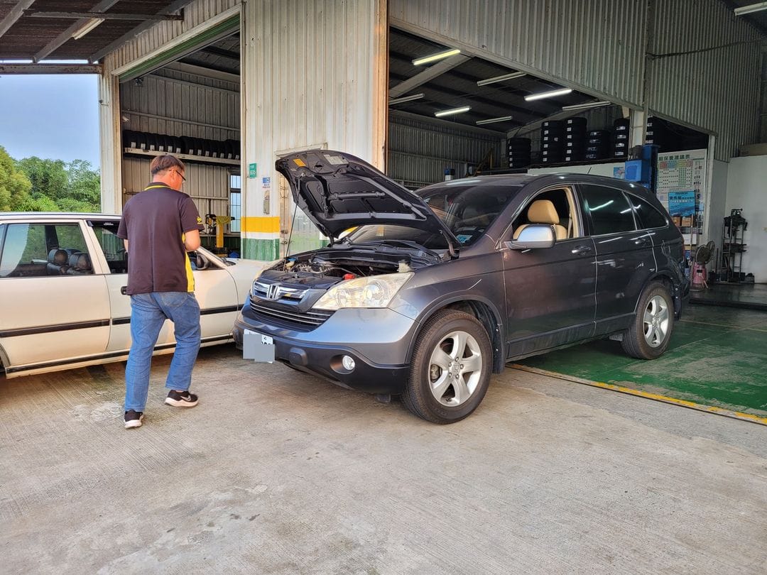 CR-V 更換右前大燈燈泡