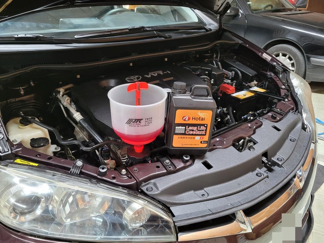 Toyota Wish 更換水箱水