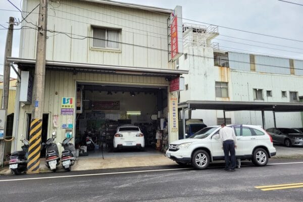 兩台都是佳馬售出的！