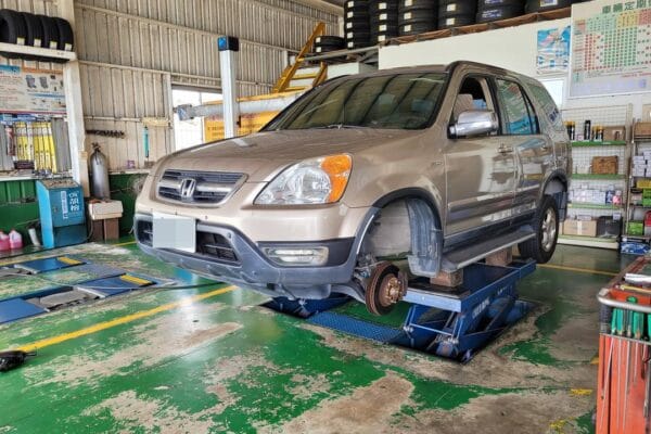 CR-V 更換輪胎