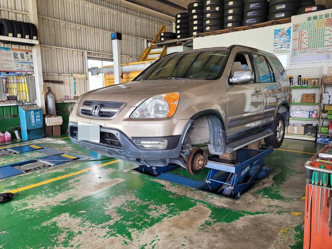 CR-V 更換輪胎