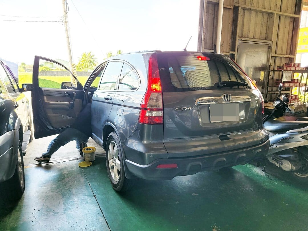 CR-V 煞車燈恆亮