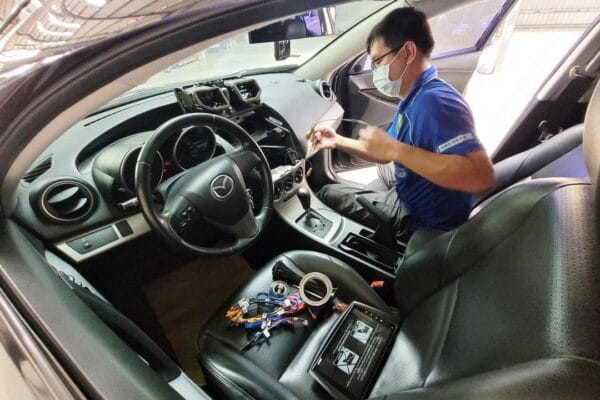 Mazda 3 裝安卓機！