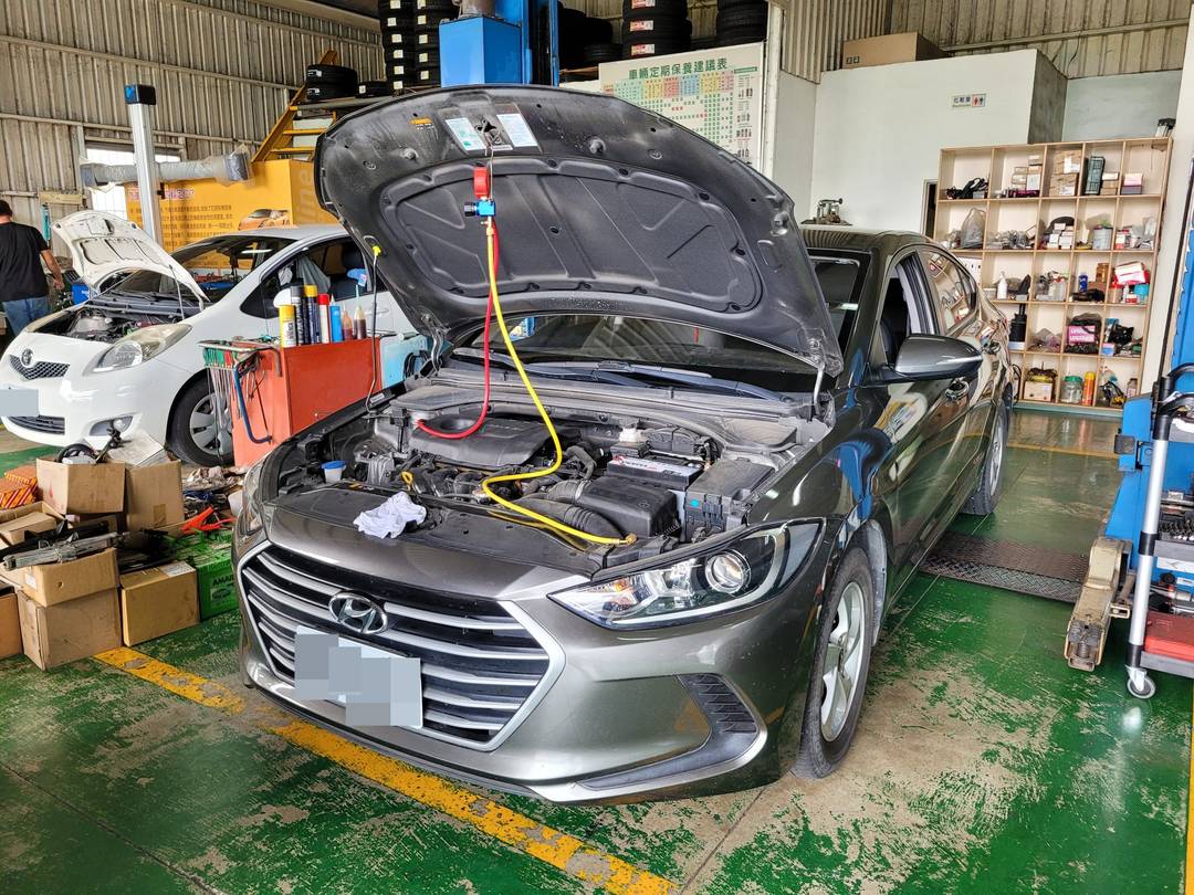 Hyundai Elantra 冷氣不冷查修