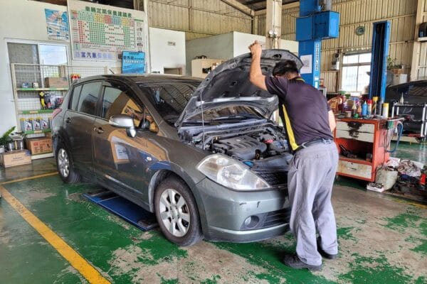 Nissan Tiida 做20.8萬公里保養