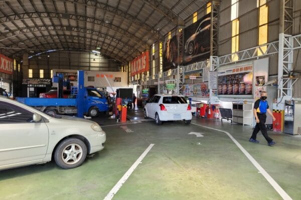 帶客人驗車～