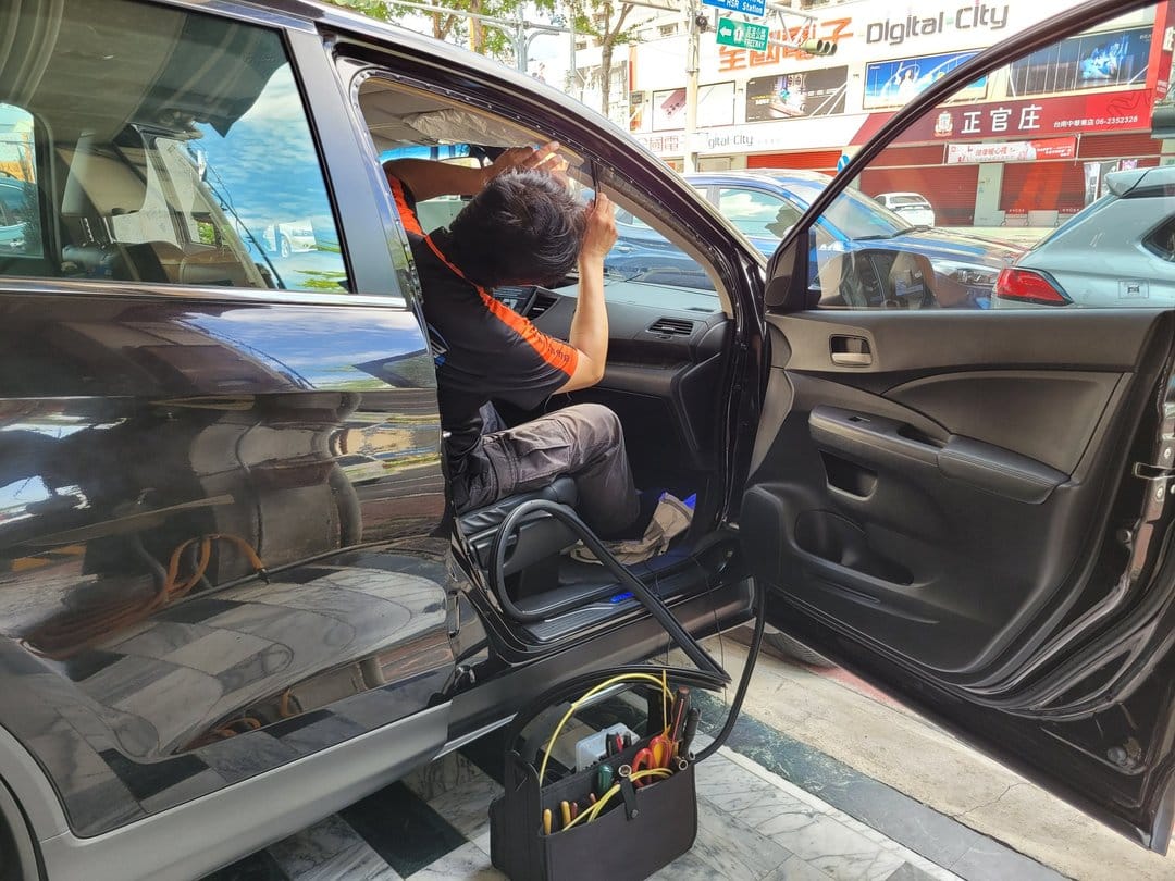 CR-V 安裝行車紀錄器～