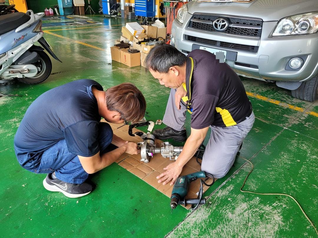 RAV4 維修電子方向機機柱