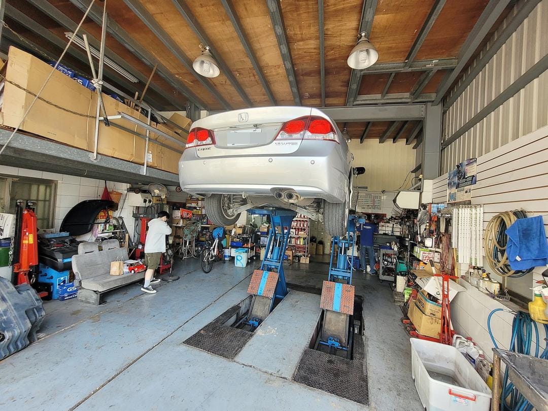 Honda Civic 到新高做定保 & 更換輪胎
