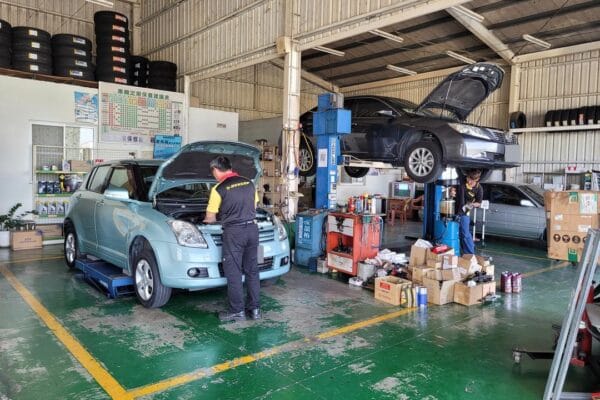 Swift 交車前保養 & Camry 回來做定保