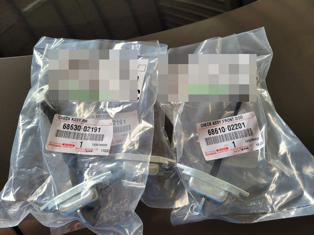 11' Altis更換車門分段器&維修左後照鏡