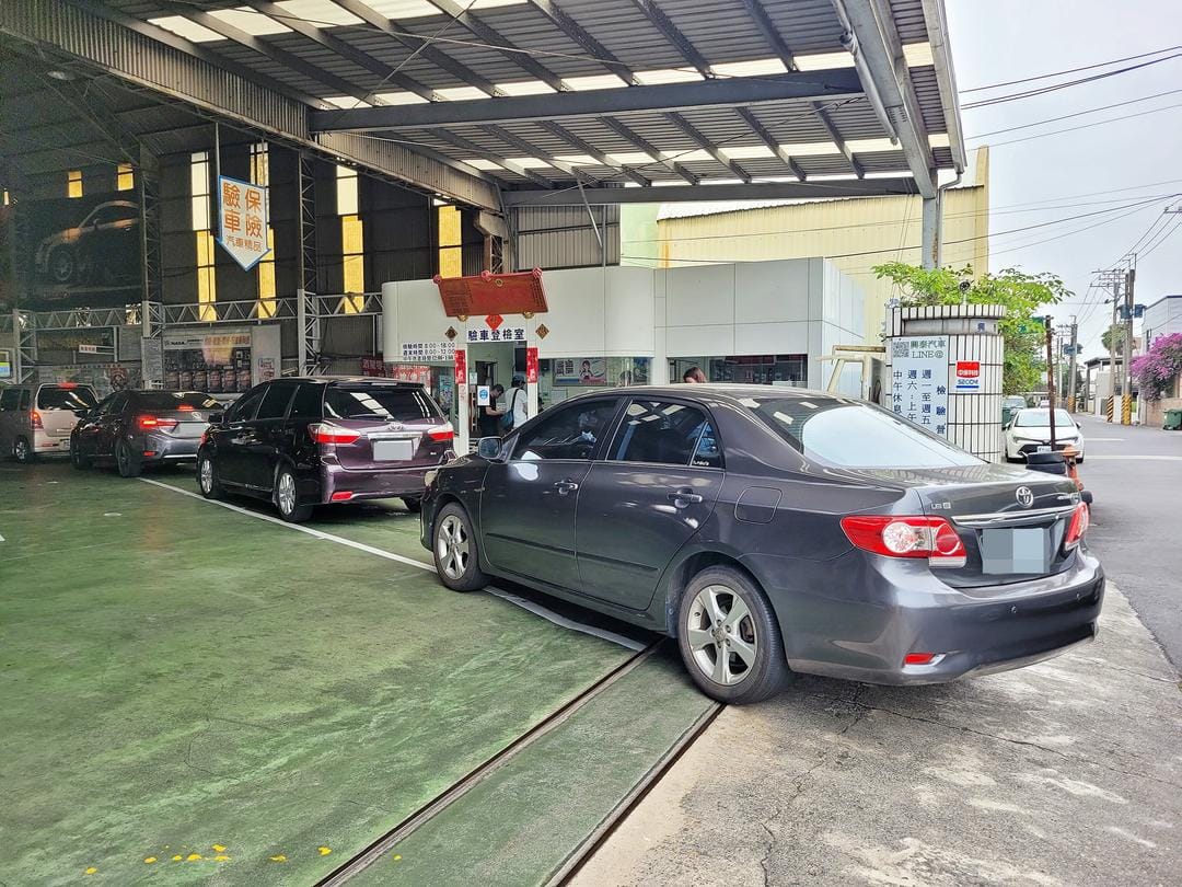 陪神A的客人驗車～