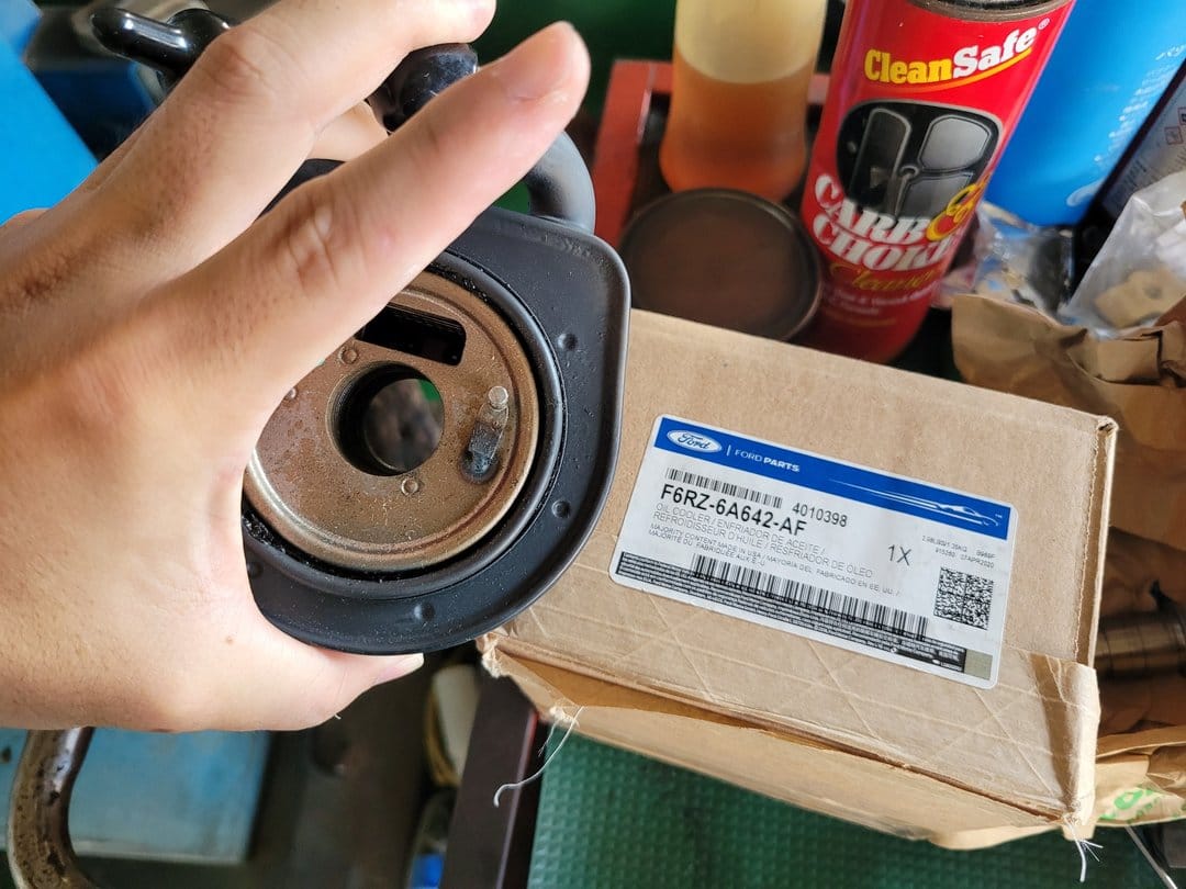 07' 3.0L Tribute 邱比特更換機油冷卻器