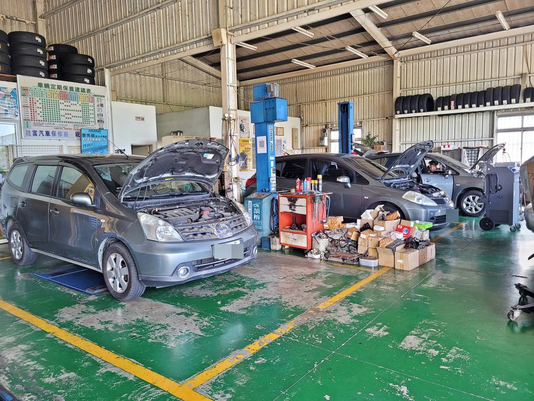 端午連假，三台都Nissan.......
